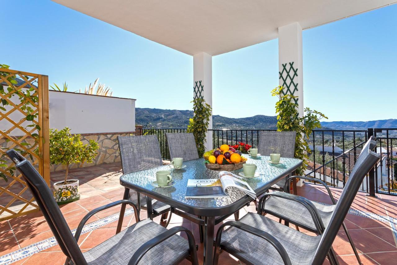 Casa Del Valle Con Piscina Privada Villa Alcaucín Exterior foto